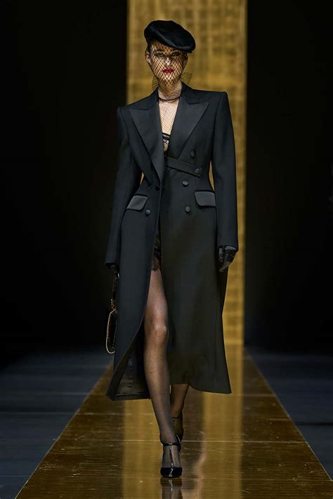 dolce e gabbana smoking